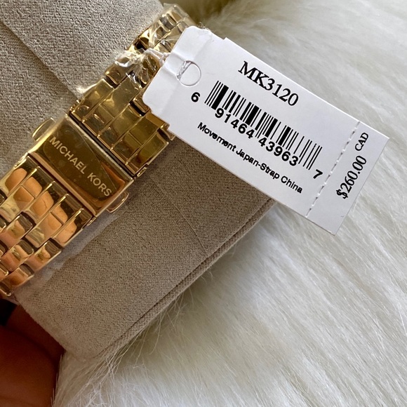 MK3120 Gold 5-Link Round Argyle MK Glitz Watch - Picture 7 of 7